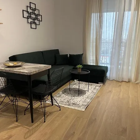 Comfy Nest Apartment- Free Parking