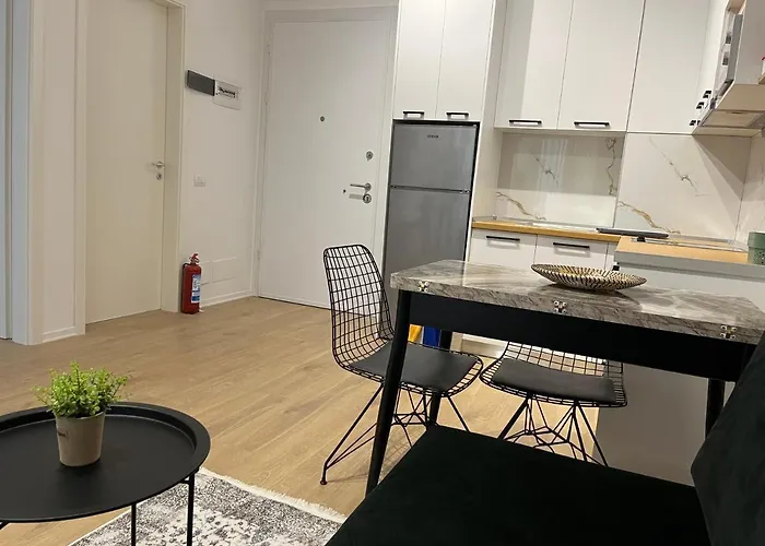 Comfy Nest Apartment- Free Parking * Tirana