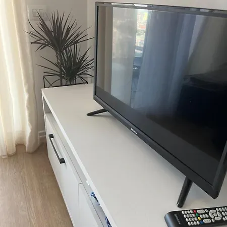 Comfy Nest Apartment- Free Parking * تيرانا