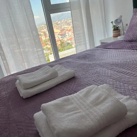 Comfy Nest Apartment- Free Parking ティラナ