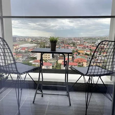 Comfy Nest Apartment- Free Parking * Tirana